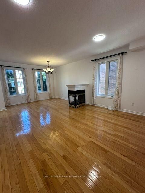 Property Photo:  358 William Berczy Boulevard Main &Amp 2nd  ON L6C 0C2 