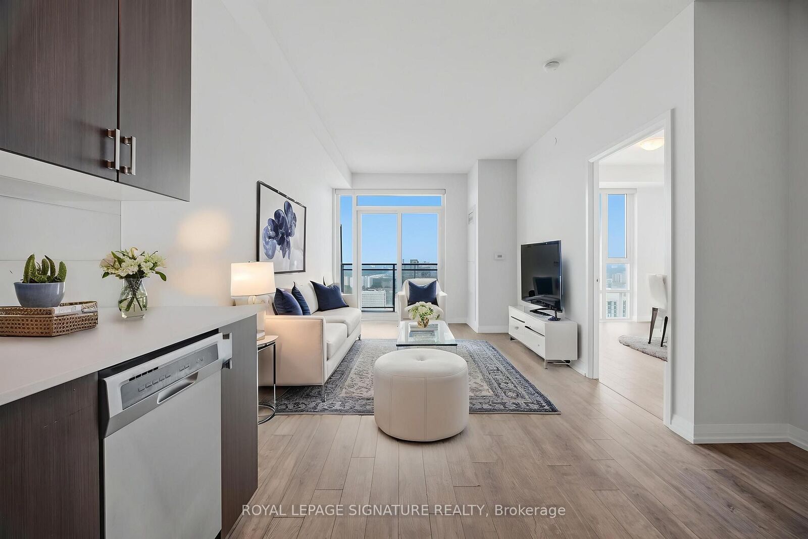 Property Photo: 55 Ann O'Reilly Road 3410 ON M2J 0E1
