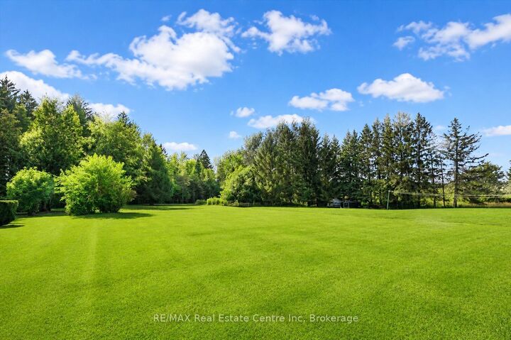 Property Photo:  762 Eramosa Road  ON N1E 5Z3 