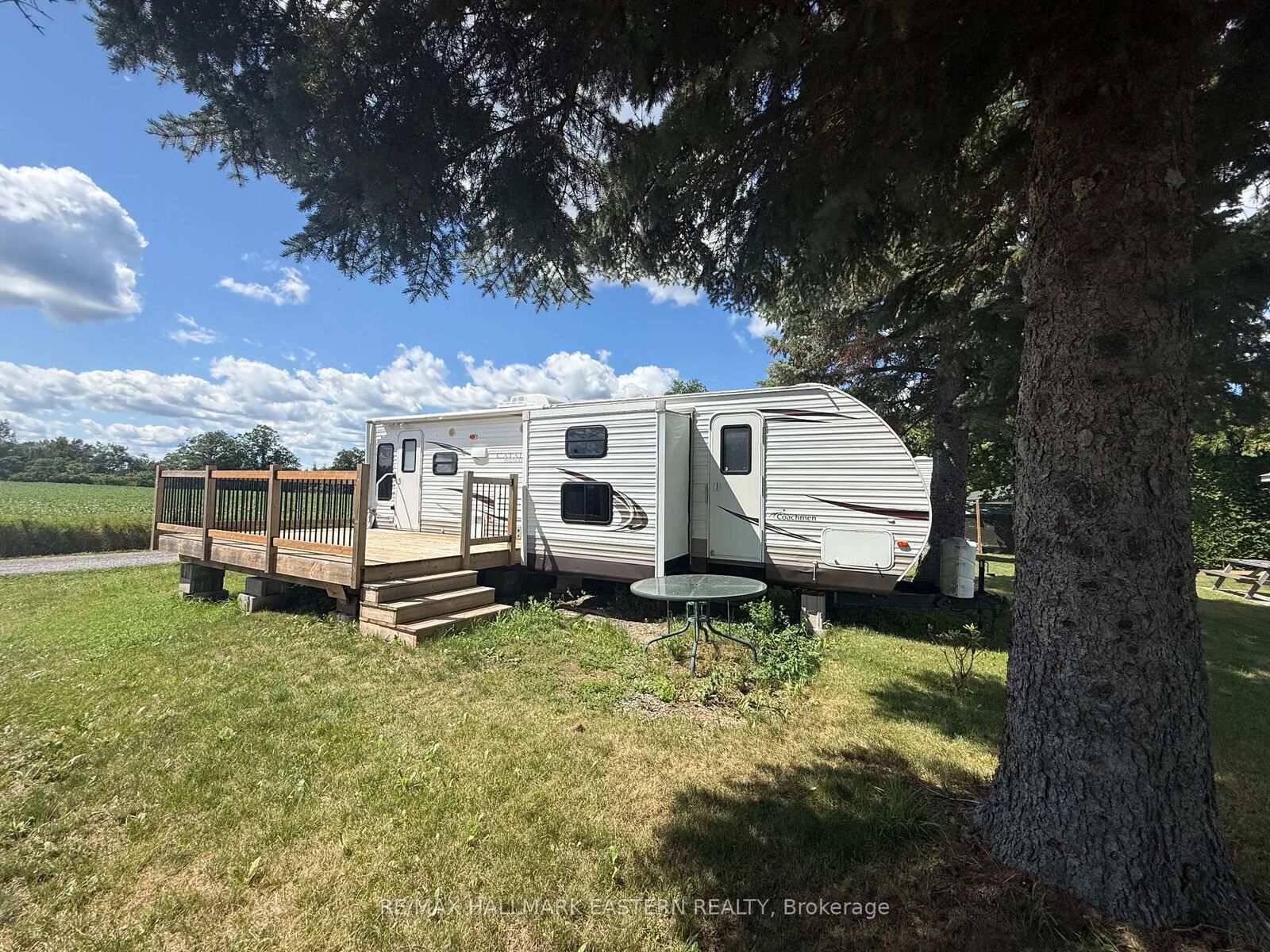 Property Photo: 1280 Gail Park Drive N #10 ON K0L 1T0