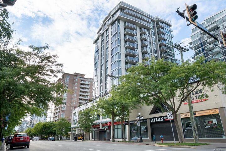 Property Photo: 960 Yates St #806 BC V8V 3M3