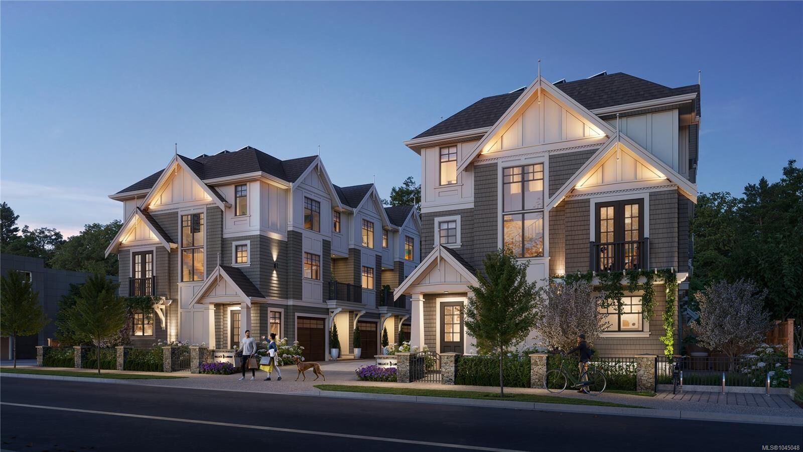 Property Photo: 1514 Foul Bay Rd #2 BC V8R 4Z9