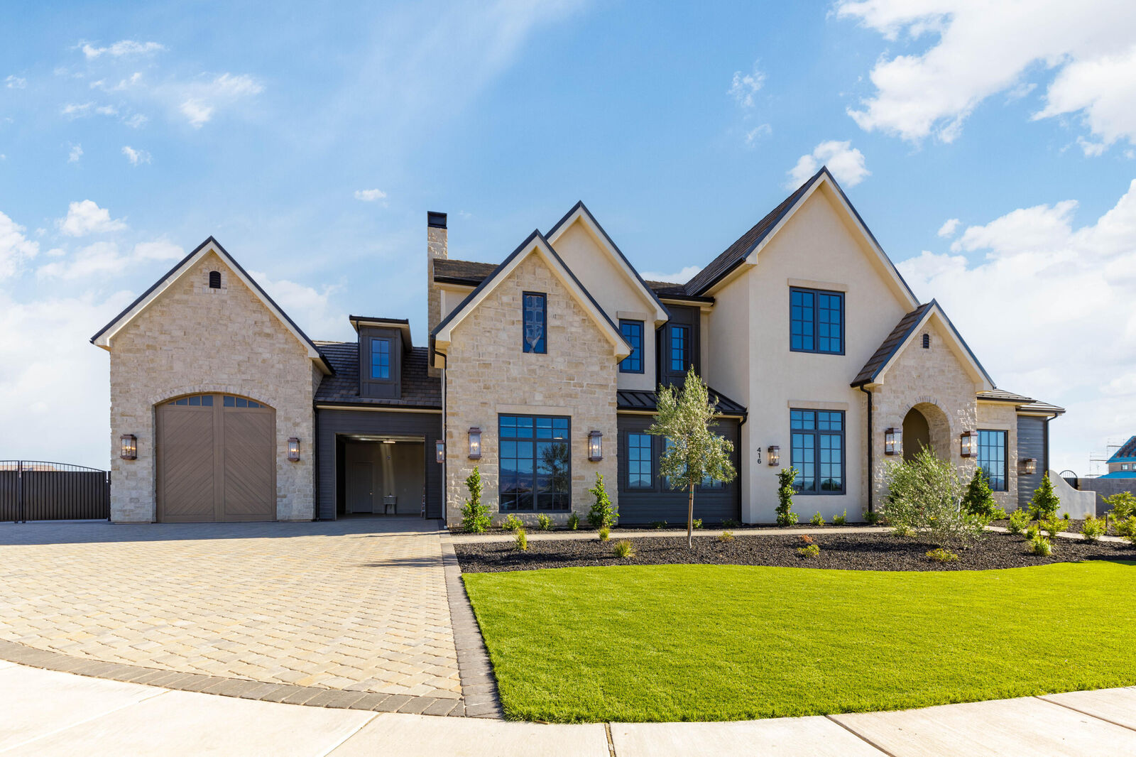 Property Photo:  416 E 3500 S  UT 84780 