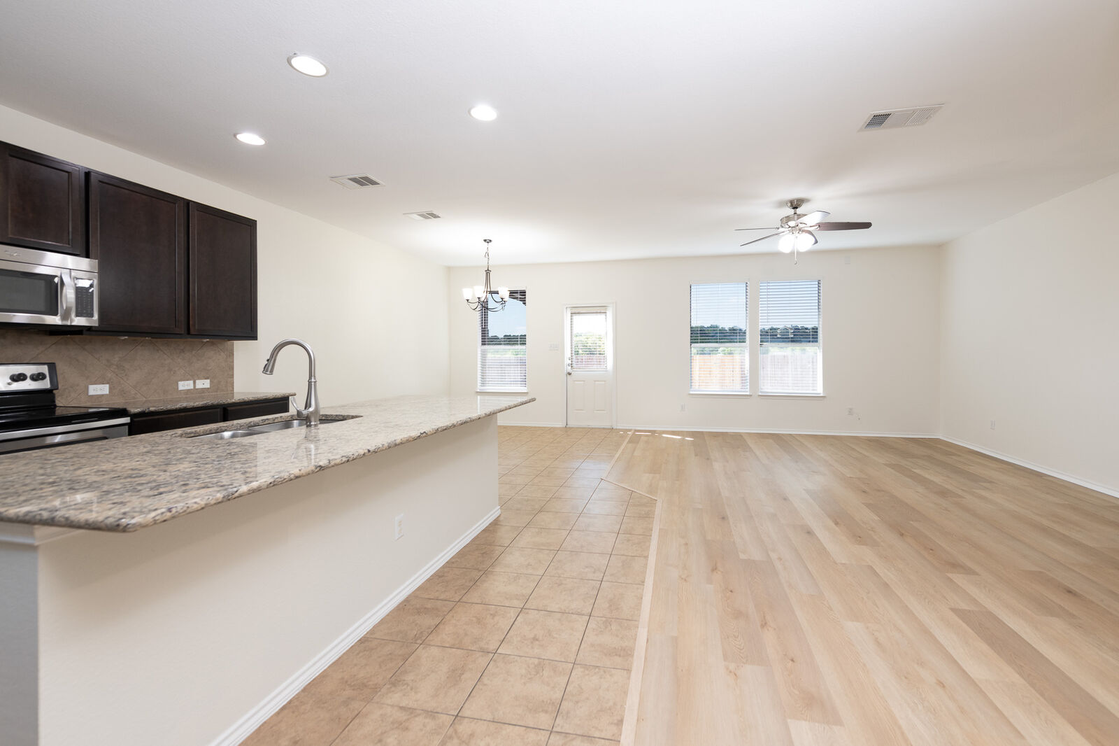 Property Photo: 305 Talon Grasp Trail TX 78641