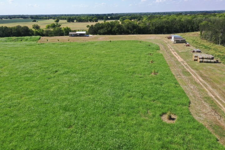 Property Photo: 4960 N Fm 908 TX 76567
