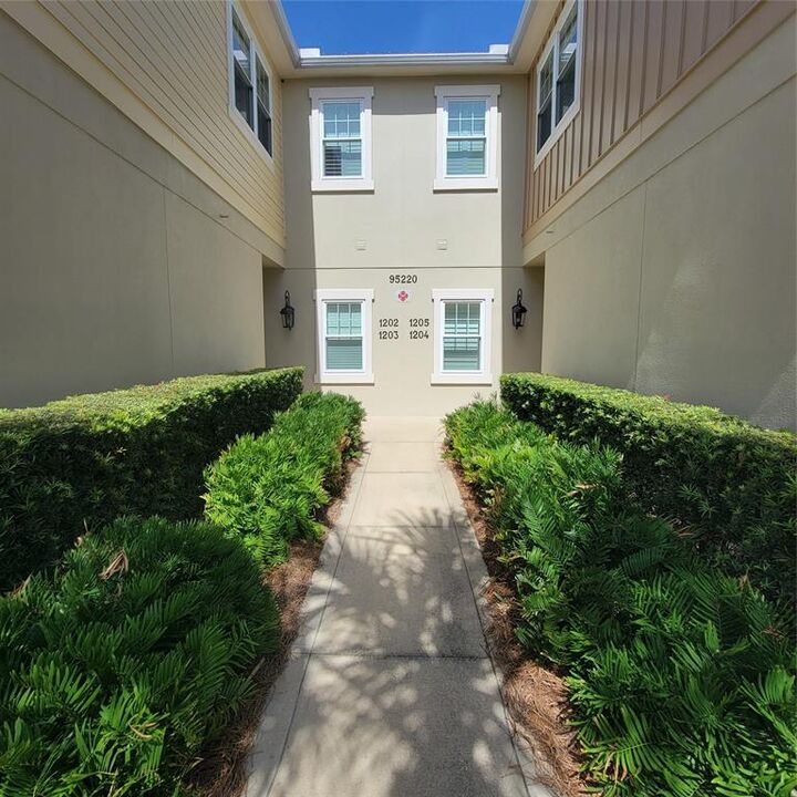 Property Photo: 95220 Summerwoods Circle FL 32034