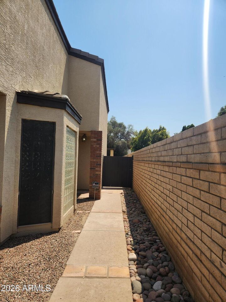 Property Photo: 9025 N 14th Drive AZ 85021