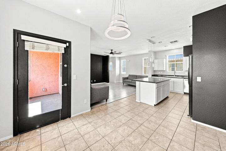 Property Photo: 2012 N 78th Glen AZ 85035