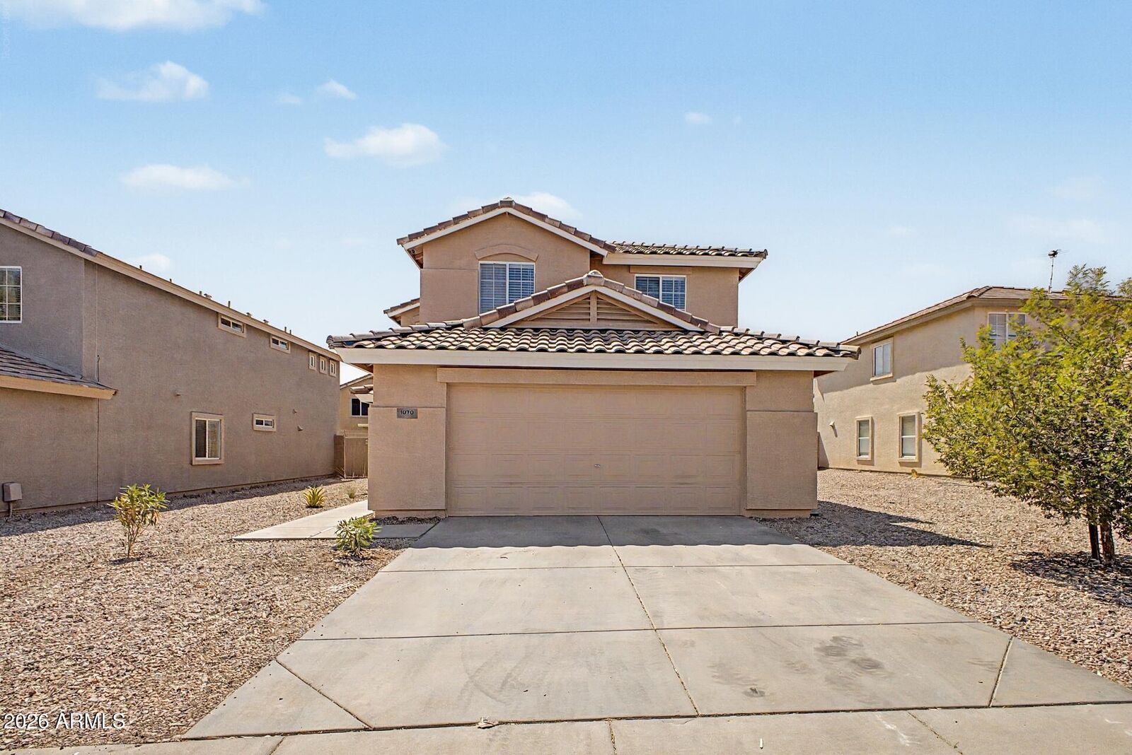 Property Photo: 1070 S 223rd Drive AZ 85326