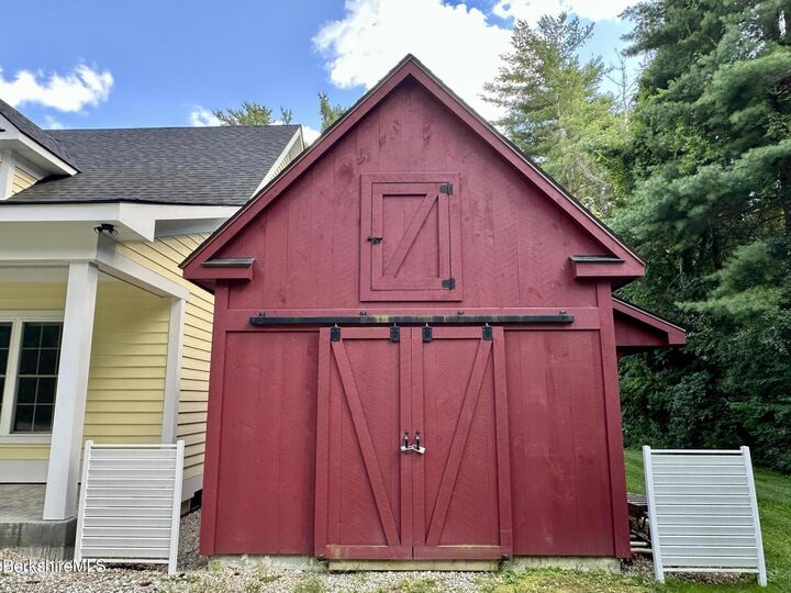 Property Photo: 6 Redwood Ln MA 01257