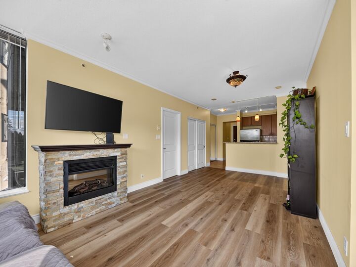 Photo de la propriété:  11 E Royal Avenue 1101  BC V3L 0A8 