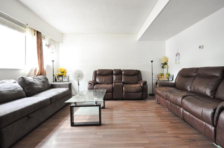 20350 53 Avenue 77 — photo 1