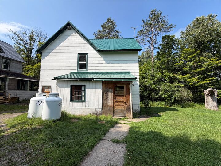Property Photo:  9 Peck Road  NY 13833 