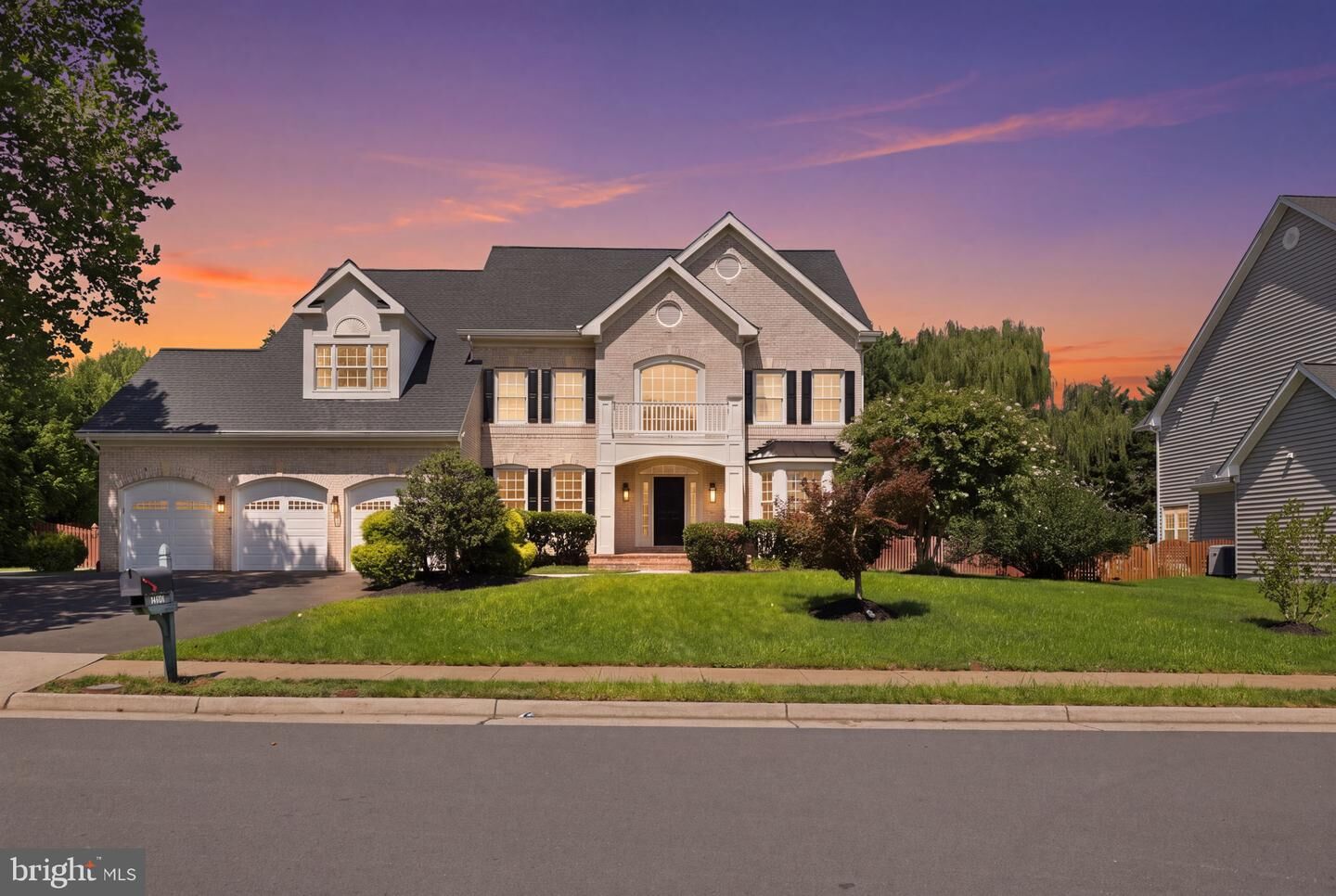 Property Photo:  18426 Rim Rock Circle  VA 20176 