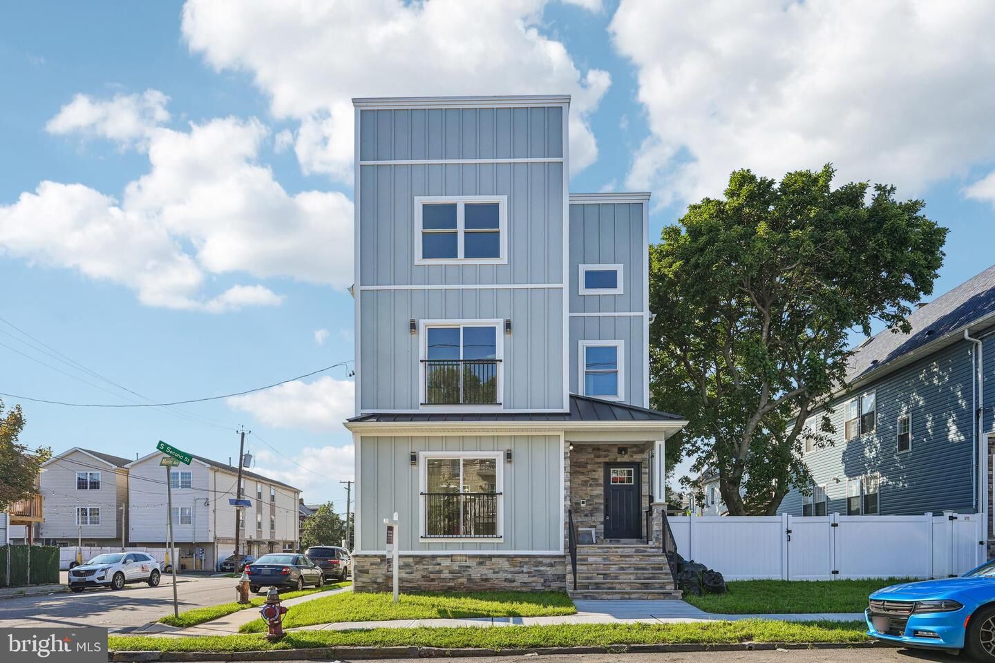 Property Photo:  29 S 2nd Street  NJ 07206 