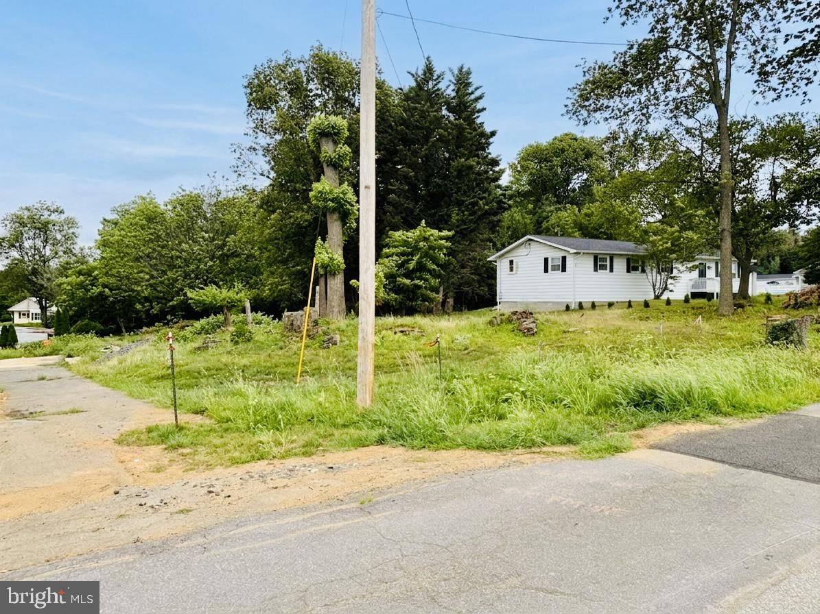 Property Photo: 0 Emmert Road MD 21734