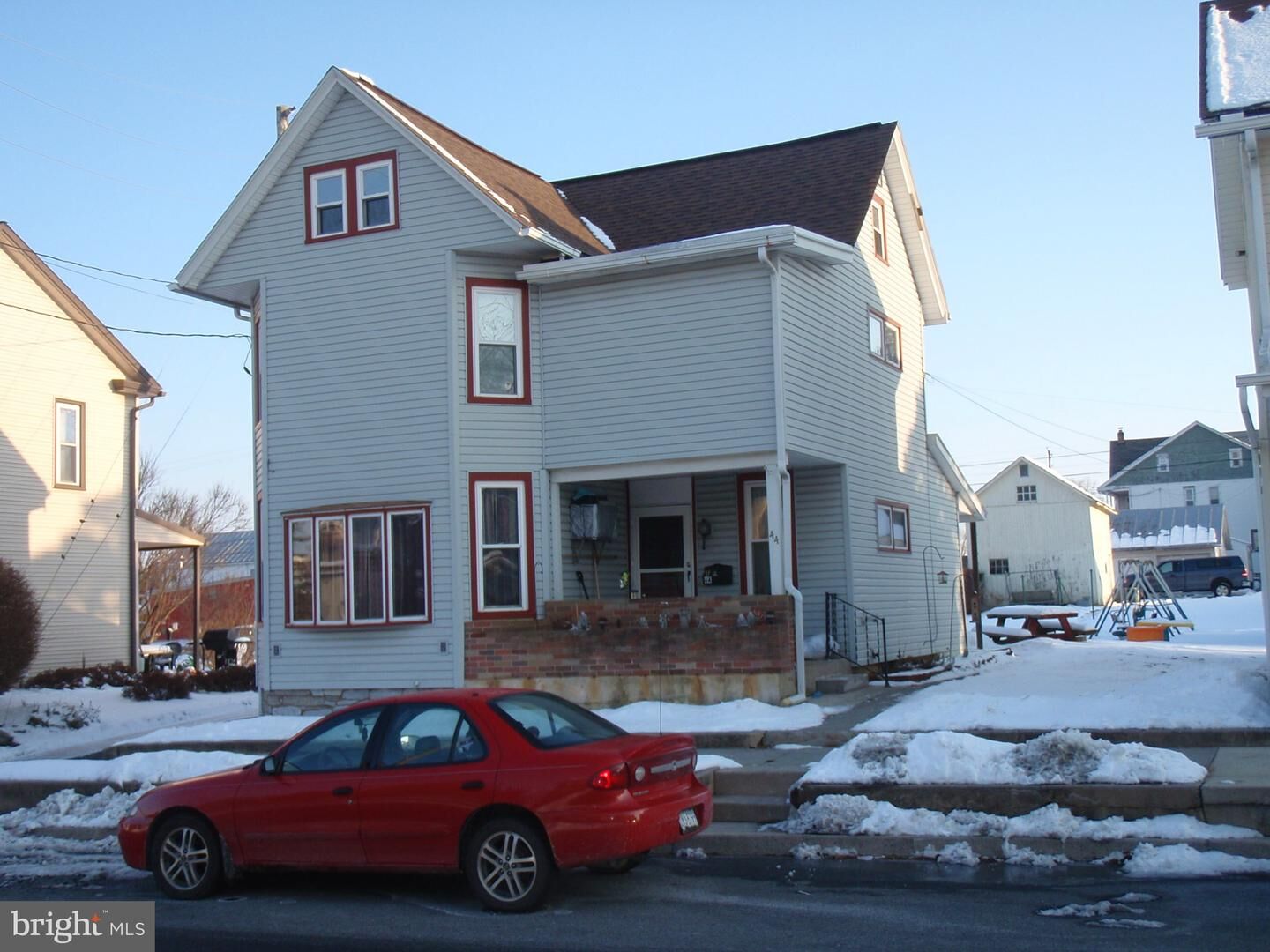 Property Photo: 44 N Locust Street PA 17078