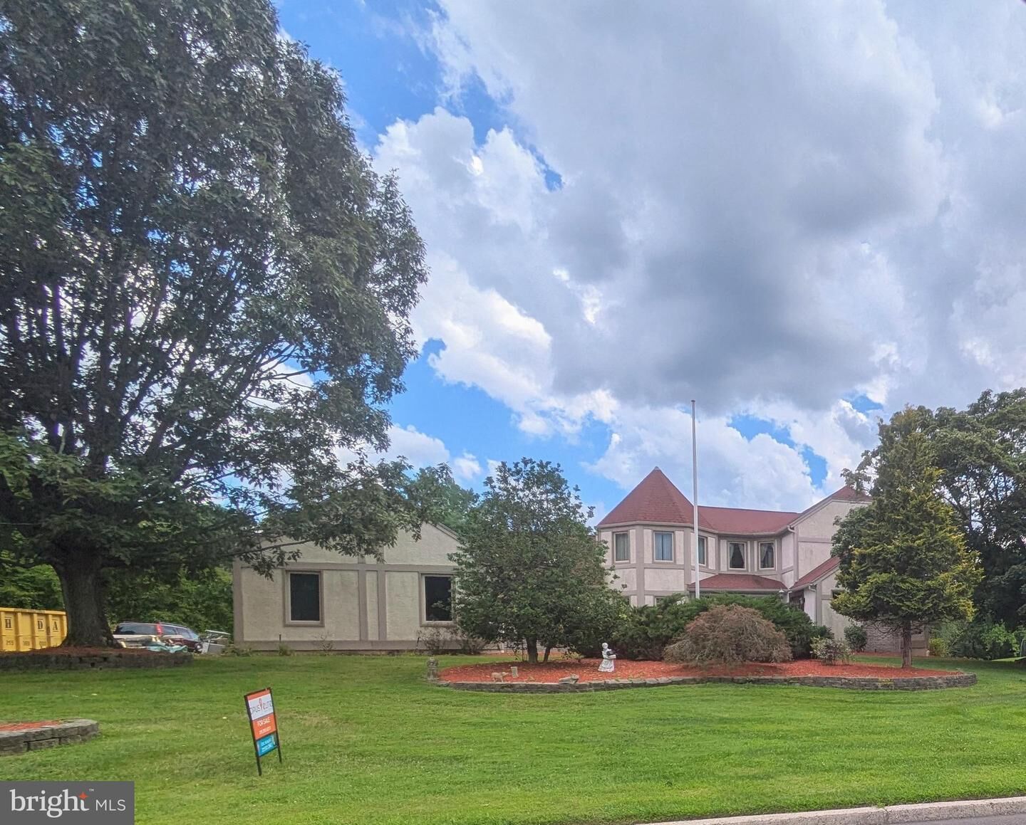 Property Photo:  630 White Ash  PA 19047 