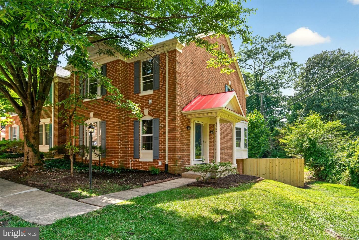 Property Photo:  6504 Hubbardton Way  VA 22150 