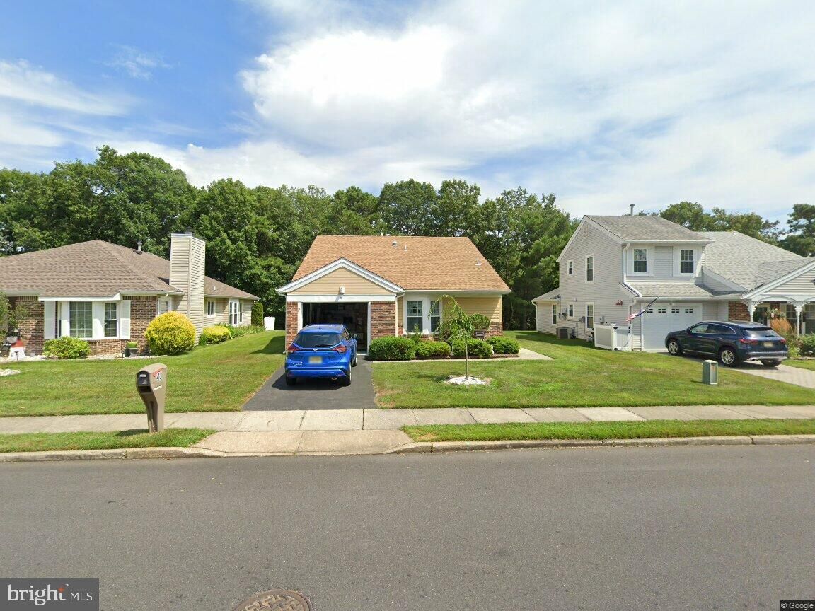 Property Photo:  40 Pine Oak Boulevard  NJ 08005 