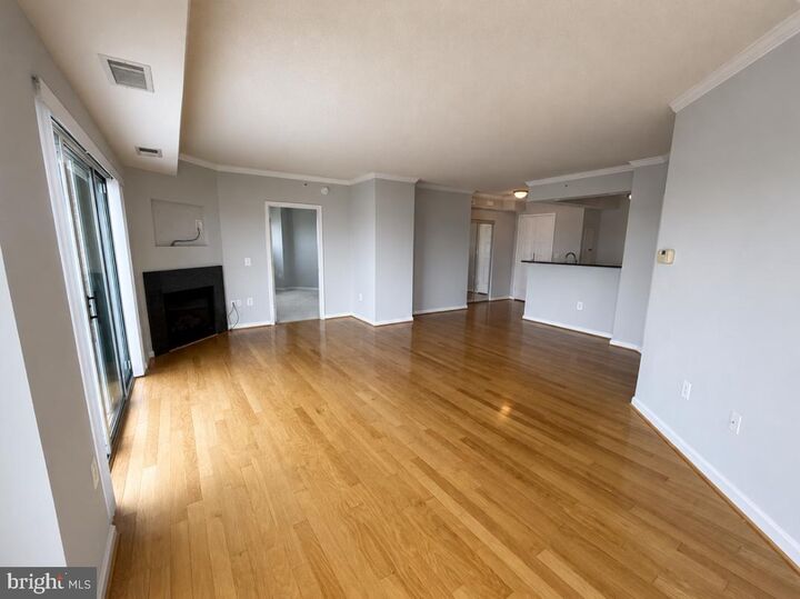 Property Photo:  3101 N Hampton Drive 1411  VA 22302 