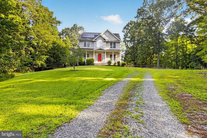 Property Photo: 13429 Dahlgren Road VA 22485