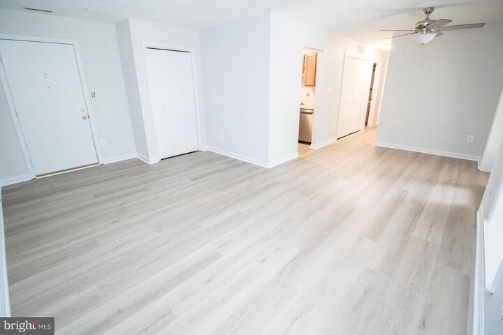 Property Photo:  44792 Locust Ridge Court 850  MD 20619 