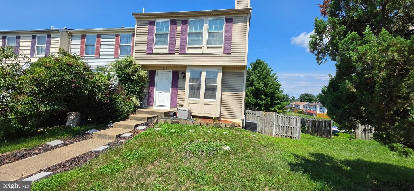 Property Photo: 1810 Tilletson Place VA 22191