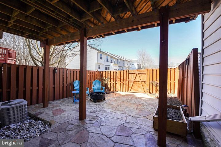 Property Photo:  13034 Taxi Drive  VA 22193 