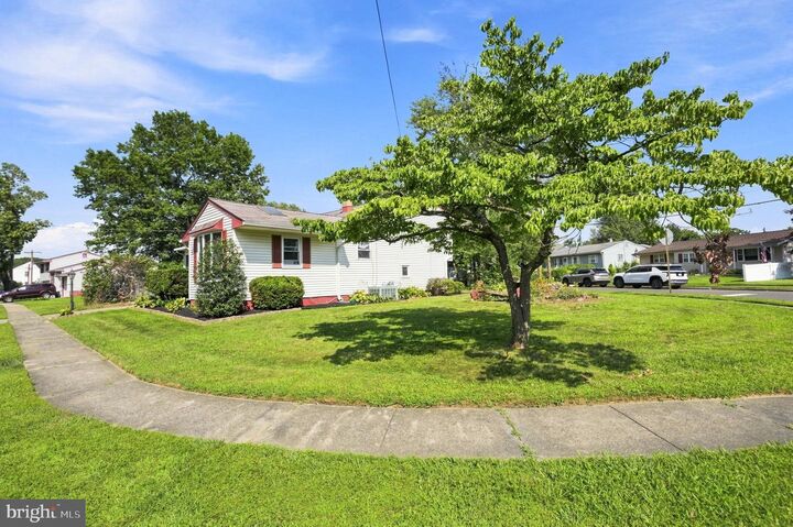 Property Photo:  713 W Lincoln Avenue  NJ 08049 