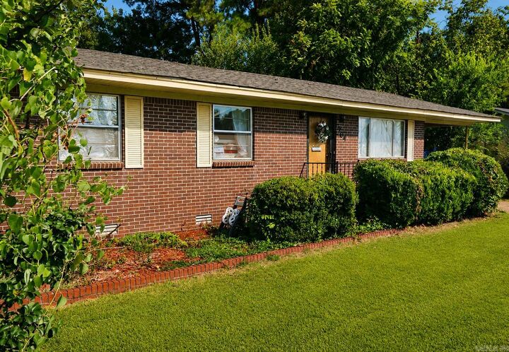 Property Photo: 904 N Moose Street AR 72110