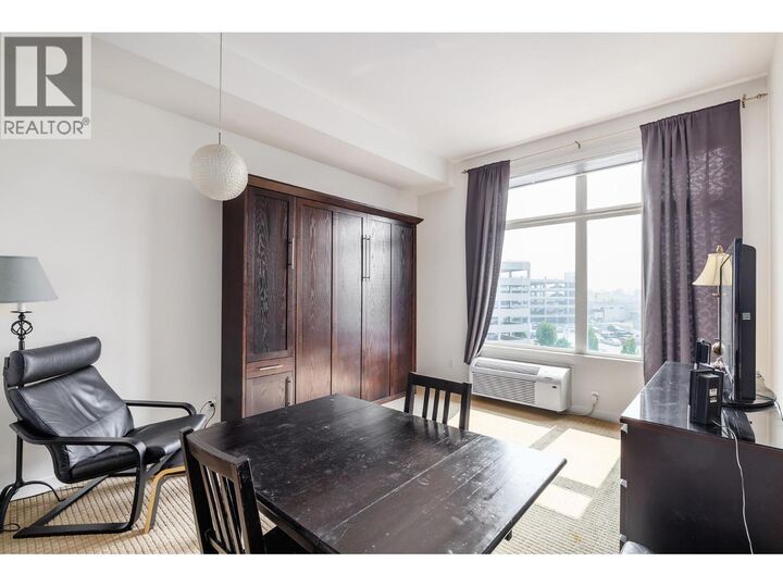 Property Photo:  1550 Dickson Avenue 405  BC V1Y 9Y8 