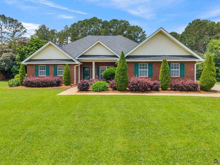 Property Photo: 104 Sycamore Road GA 31047