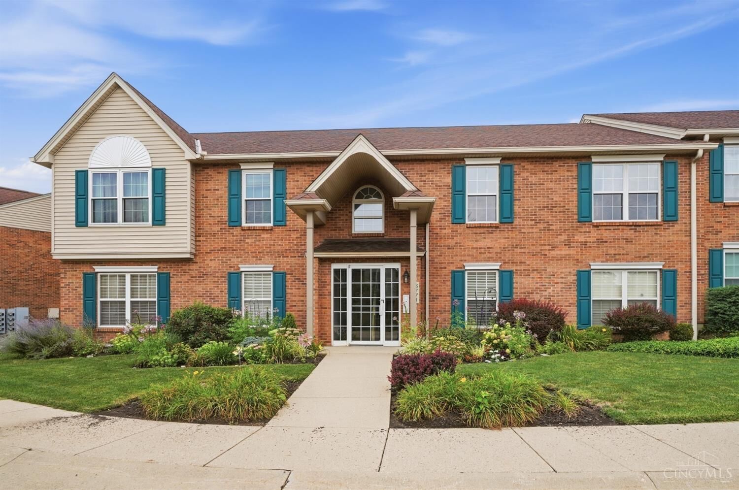 Property Photo: 8771 Carrousel Park Circle OH 45251