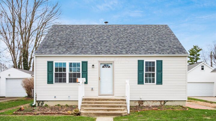 Property Photo:  1001 Davis Avenue  OH 43055 