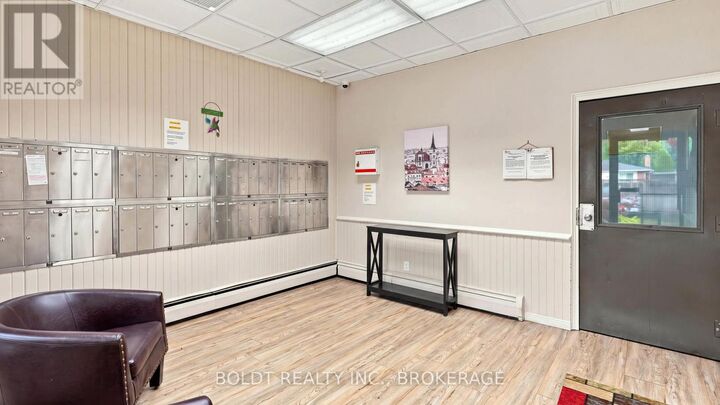Property Photo: 6 Westlake Lane 110 ON L2N 5S3