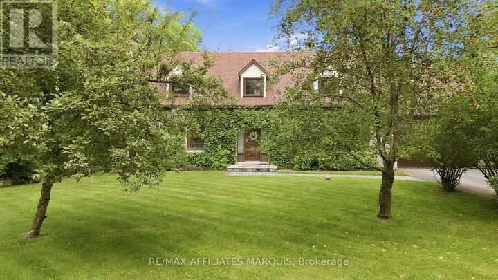 Property Photo: 134 Karen Lane ON K7H 3C7