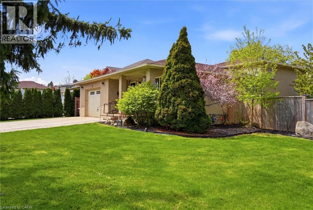 Property Photo:  18 Anne Court  ON L3M 5B4 