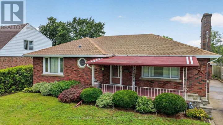 Property Photo: 36 Third Street ON L3B 4W4