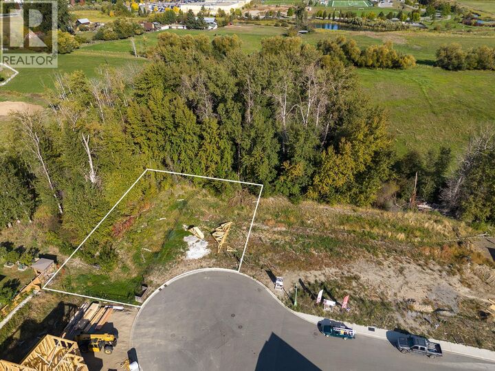 Property Photo:  900 Bull Crescent  BC V1W 0E6 