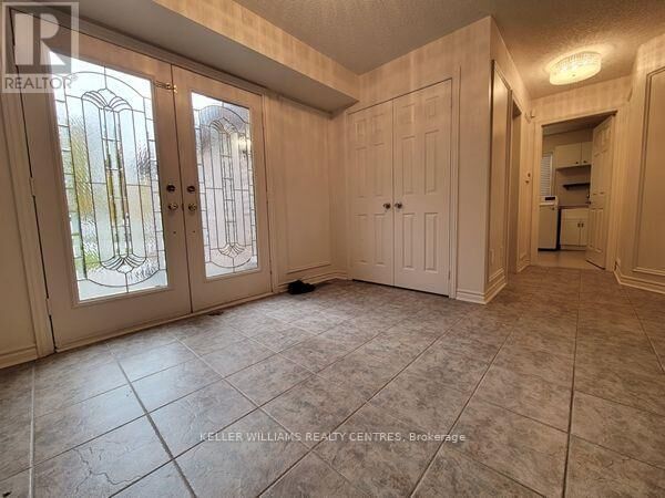 Property Photo: 19 Northview Crescent ON L4N 9T4