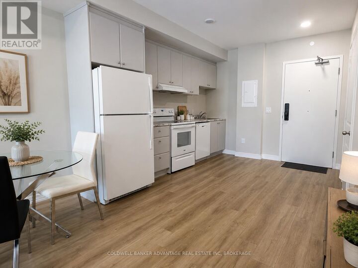 Property Photo: 50 Herrick Avenue 107 ON L2P 0B8
