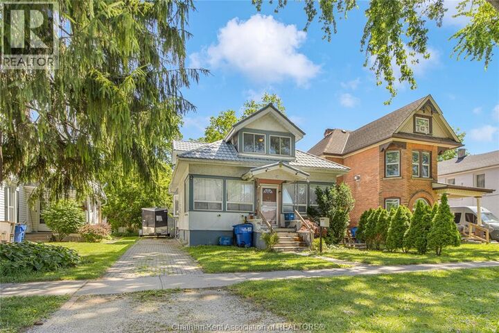 Property Photo:  97 Victoria Avenue  ON N7L 3A2 
