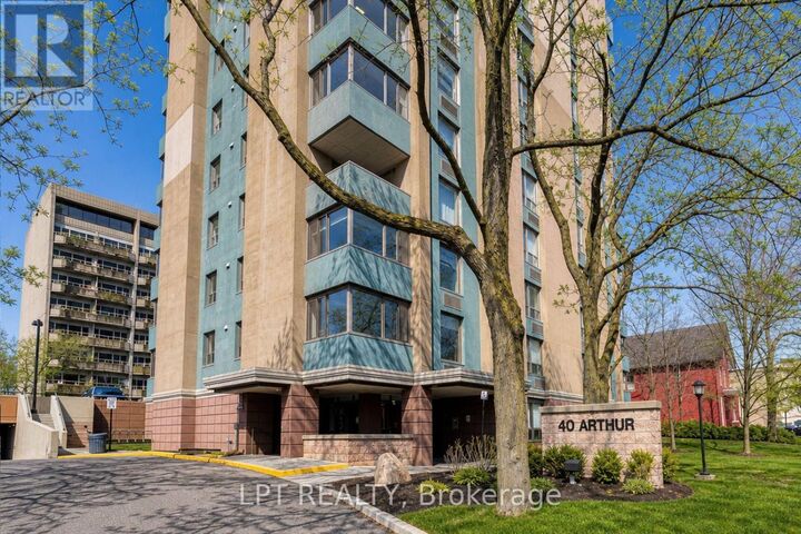 Property Photo: 40 Arthur Street 703 ON K1R 7T5