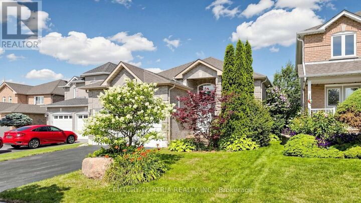 Property Photo: 102 Huntington Crescent ON L1E 3C5