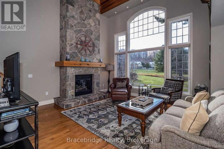 Property Photo: 3876 Muskoka Rd 118 Highway West ON P0B 1J0