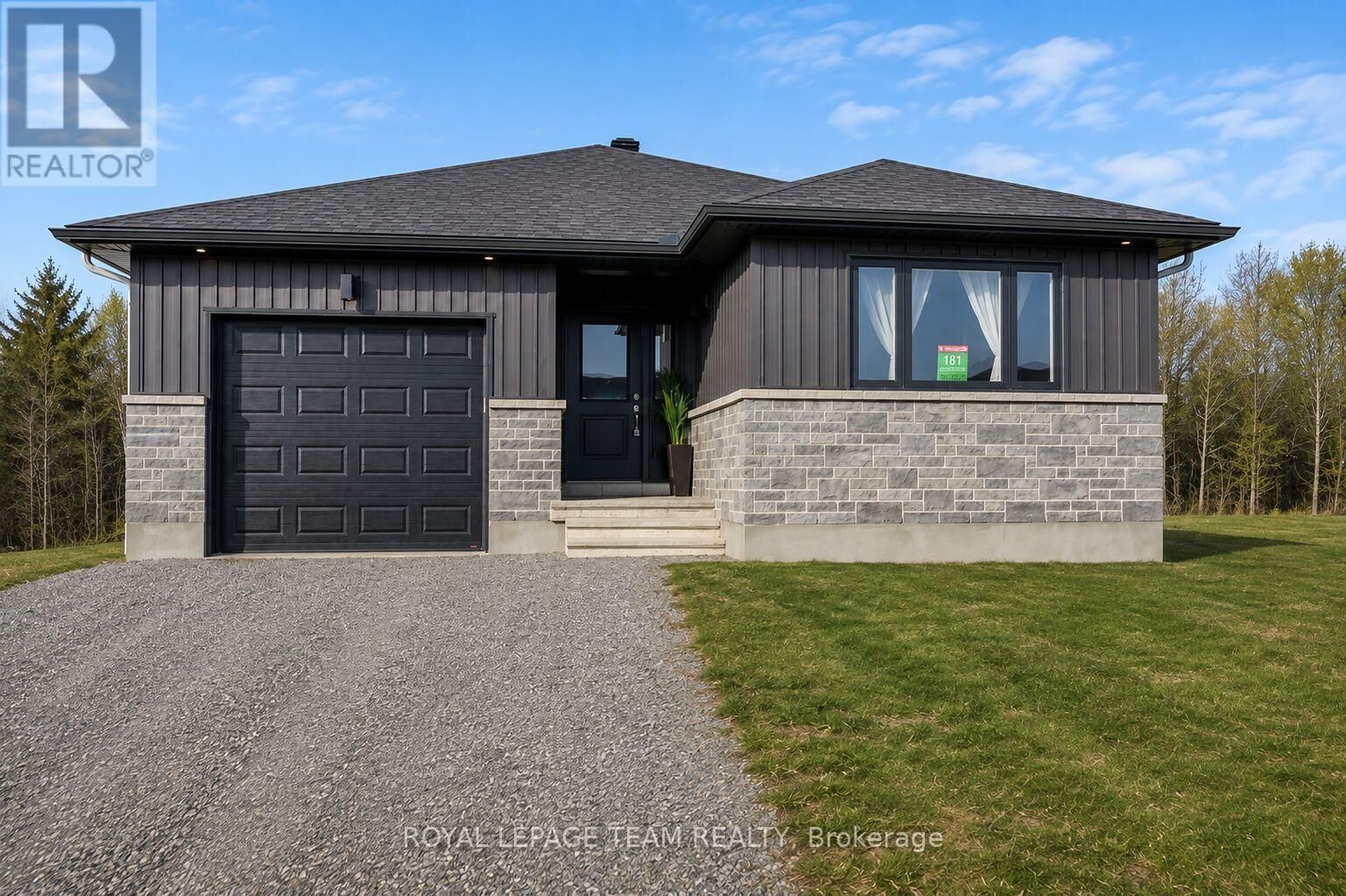 Property Photo:  181 Seabert Drive  ON K7S 0H9 