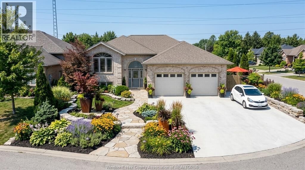 Property Photo: 24 Homestead Drive ON N0P 2L0