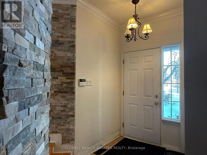 Property Photo: 20 Whithorn Avenue ON K2K 3B2