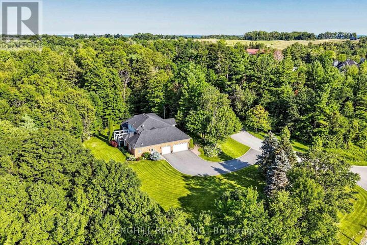 Property Photo:  2 Earl Cook Drive  ON L4A 1L5 